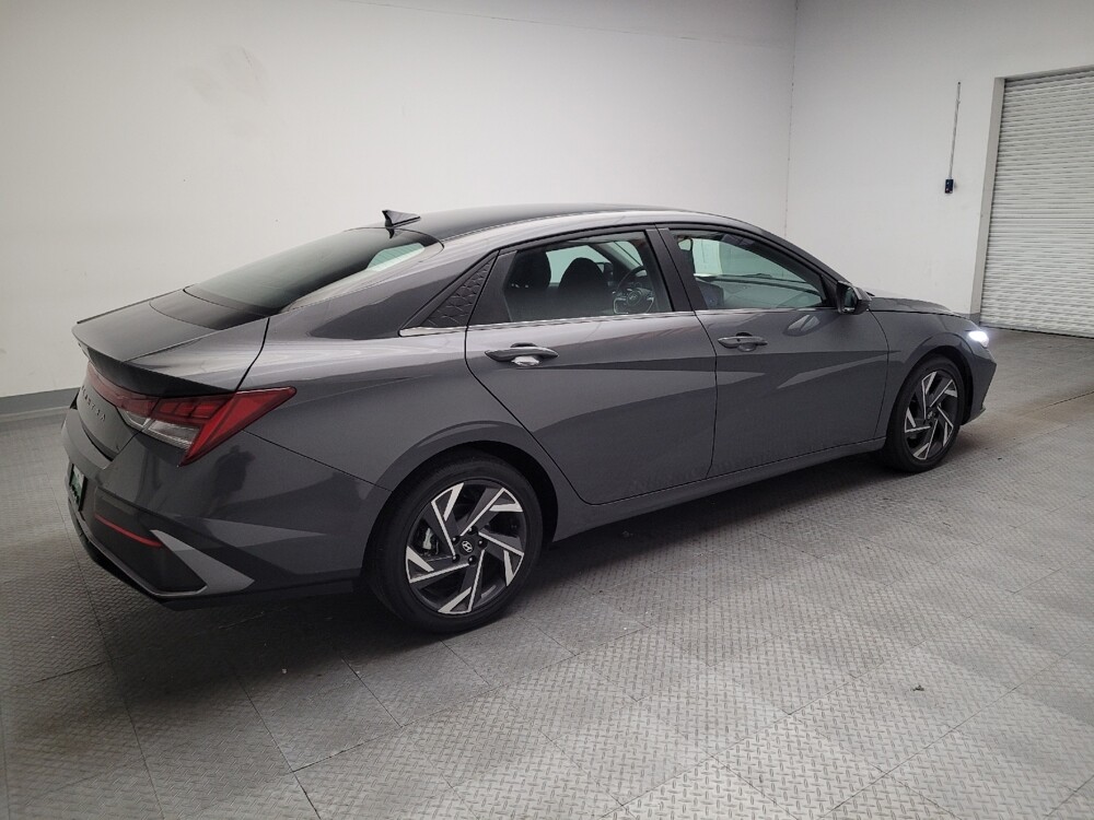 2025 Hyundai Elantra in Fresno, CA 93726 - 18137200 10