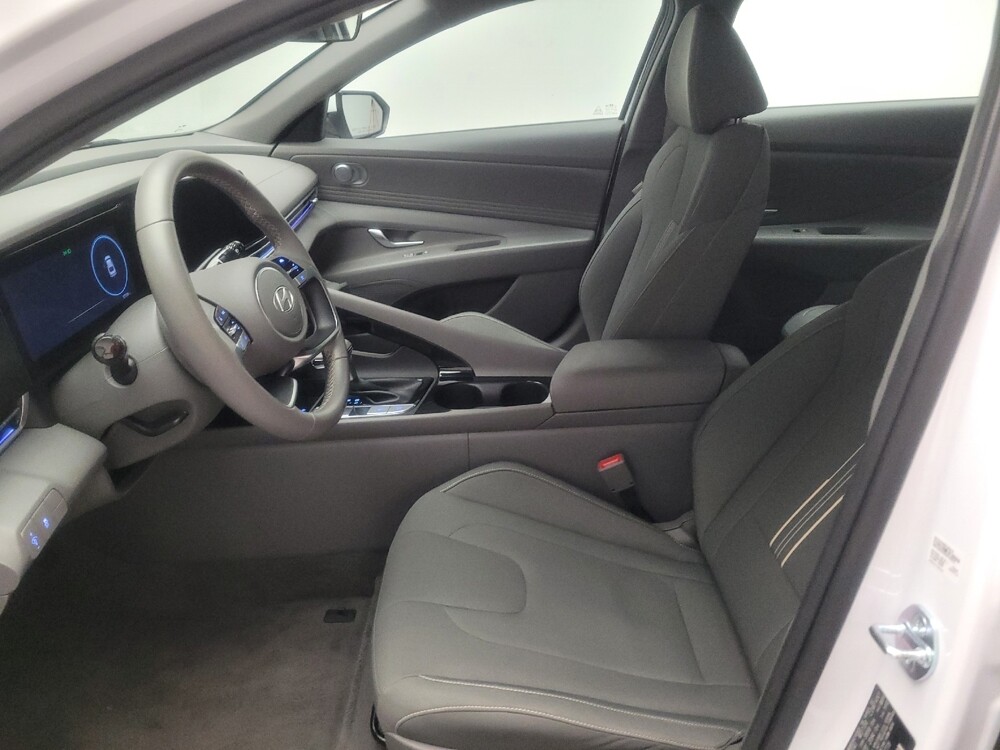 2025 Hyundai Elantra in Montclair, CA 91763 - 18137205 17