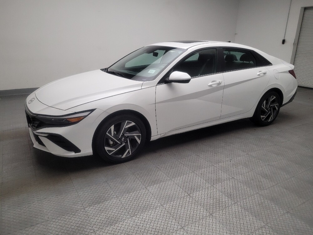 2025 Hyundai Elantra in Montclair, CA 91763 - 18137205 2