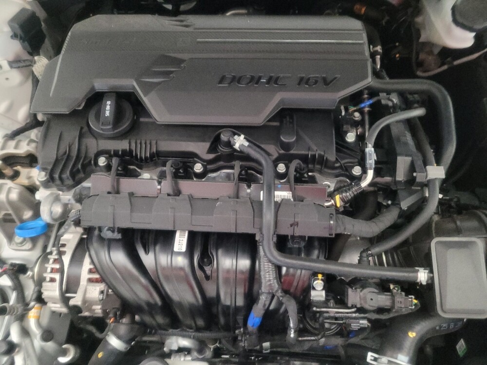 2025 Hyundai Elantra in Montclair, CA 91763 - 18137205 30