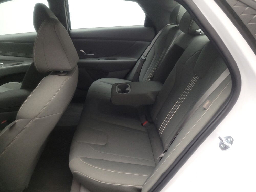 2025 Hyundai Elantra in Montclair, CA 91763 - 18137205 18