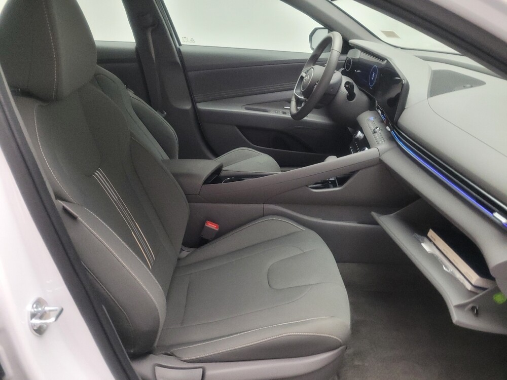 2025 Hyundai Elantra in Montclair, CA 91763 - 18137205 21