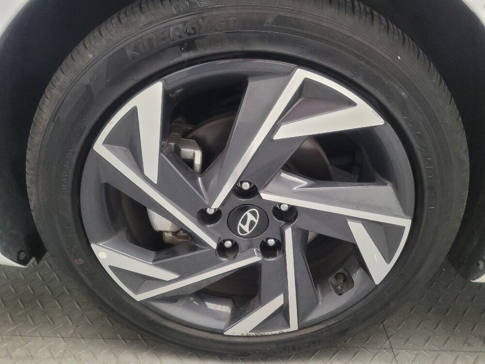 2025 Hyundai Elantra in Montclair, CA 91763 - 18137205 31