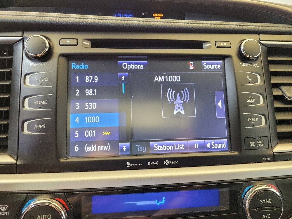 2019 Toyota Highlander in Miamisburg, OH 45342 - 18137212 25