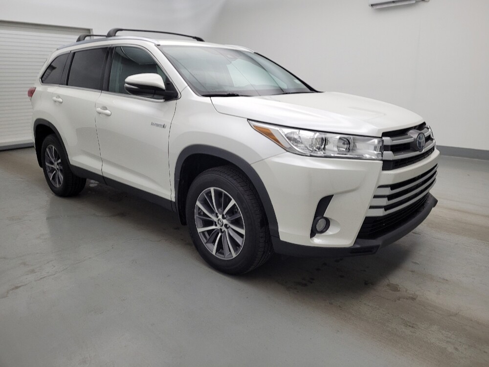 2019 Toyota Highlander in Miamisburg, OH 45342 - 18137212 11
