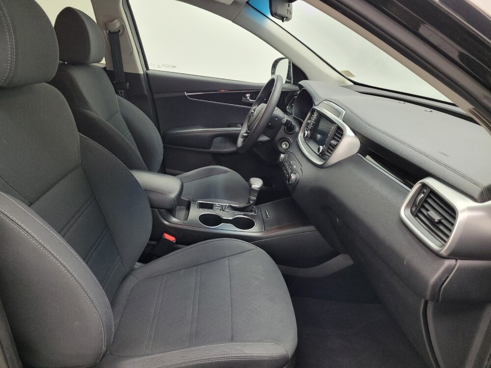 2019 Kia Sorento in Las Vegas, NV 89102 - 18137213 21