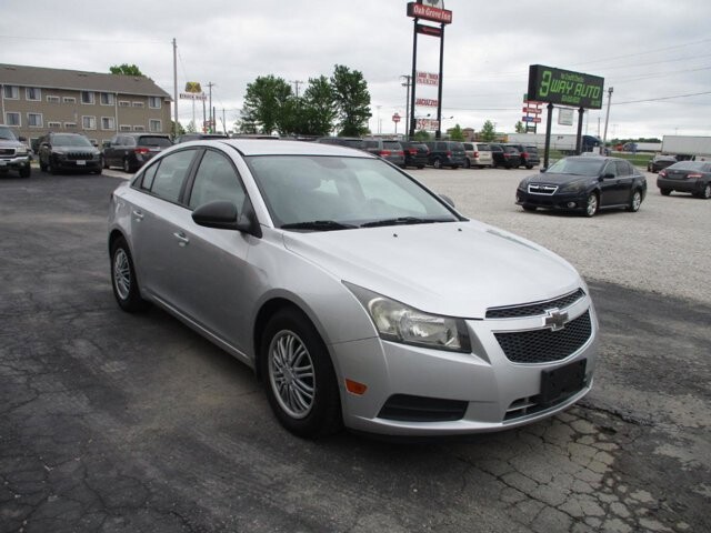 2014 Chevrolet Cruze in Oak Grove, MO 64075 - 18137215 3