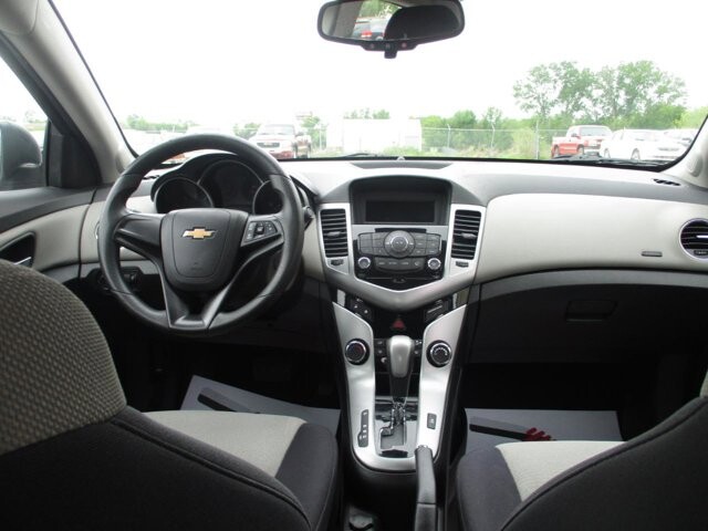 2014 Chevrolet Cruze in Oak Grove, MO 64075 - 18137215 11