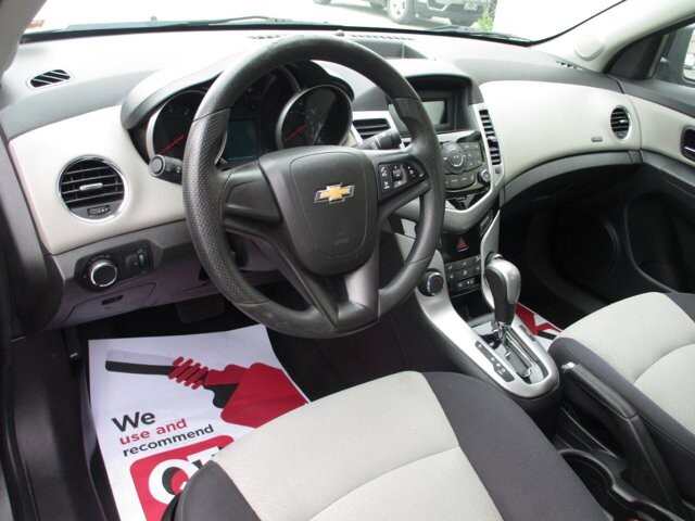 2014 Chevrolet Cruze in Oak Grove, MO 64075 - 18137215 9