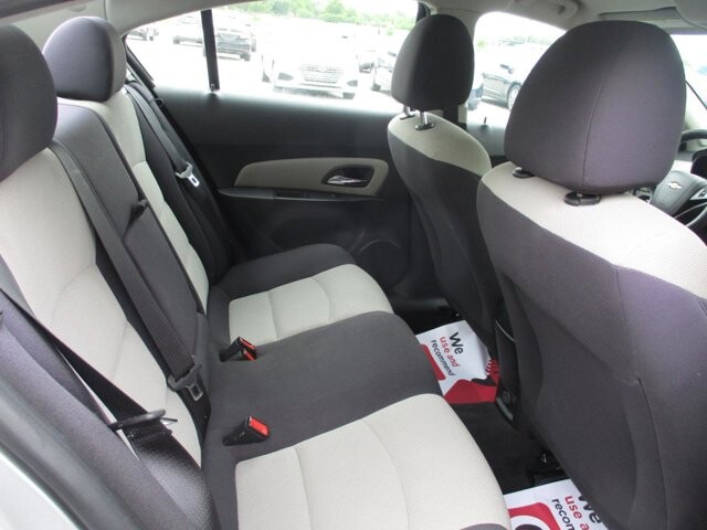 2014 Chevrolet Cruze in Oak Grove, MO 64075 - 18137215 12