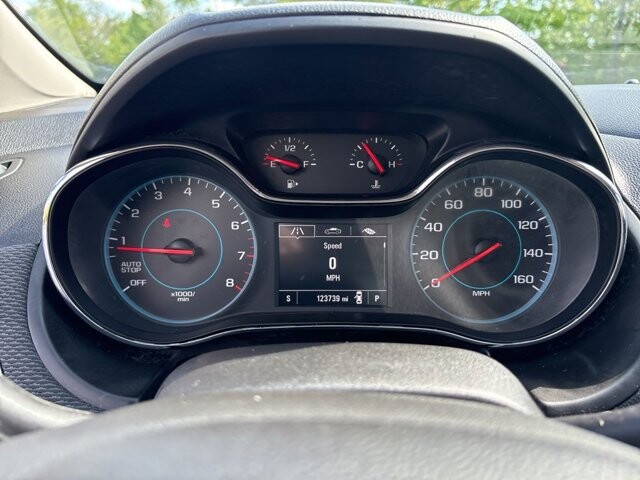 2017 Chevrolet Cruze in Marysville, OH 43040 - 18137235 21