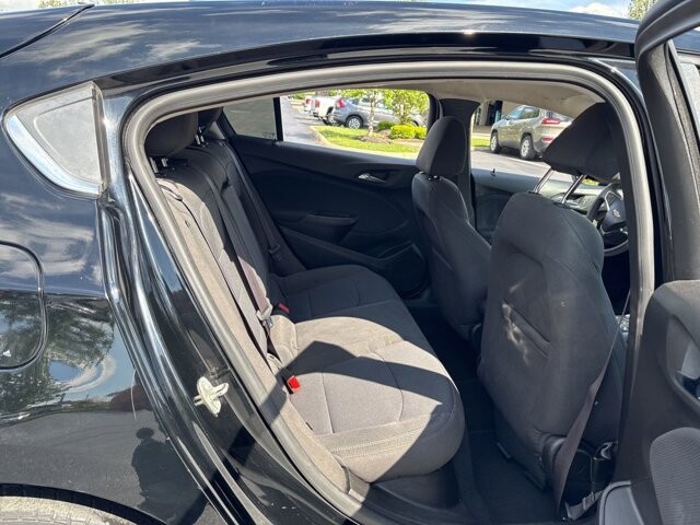 2017 Chevrolet Cruze in Marysville, OH 43040 - 18137235 37