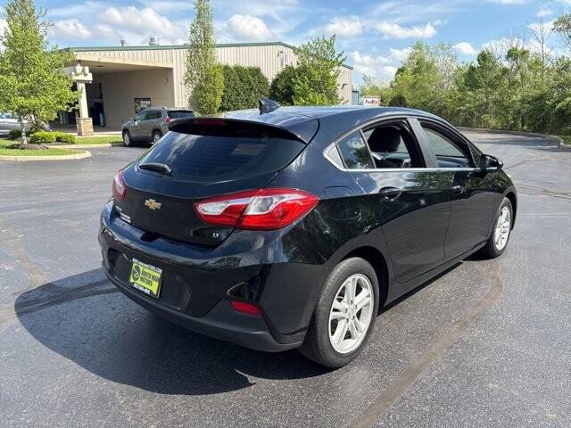 2017 Chevrolet Cruze in Marysville, OH 43040 - 18137235 9