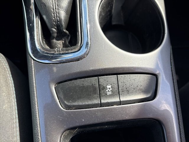 2017 Chevrolet Cruze in Marysville, OH 43040 - 18137235 29