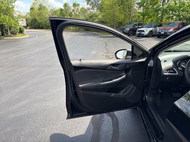 2017 Chevrolet Cruze in Marysville, OH 43040 - 18137235 13