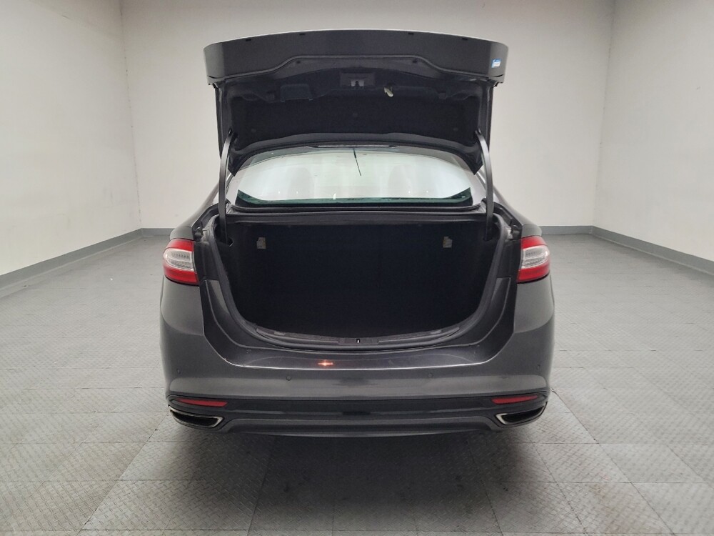 2016 Ford Fusion in Montclair, CA 91763 - 18137249 29