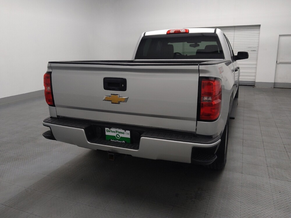 2019 Chevrolet Silverado 1500 in Orlando, FL 32808 - 18137250 7