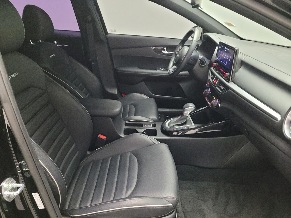 2023 Kia Forte in Downey, CA 90241 - 18137252 21