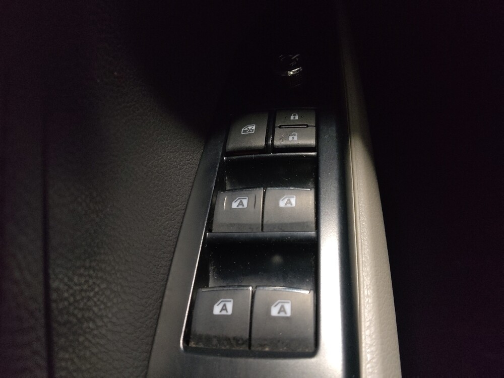 2018 Toyota Camry in Jackson, MS 39211 - 18137271 27