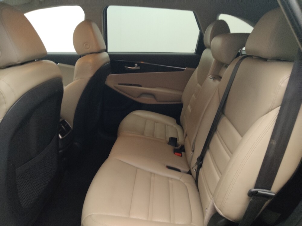 2019 Kia Sorento in Morrow, GA 30260 - 18137272 18