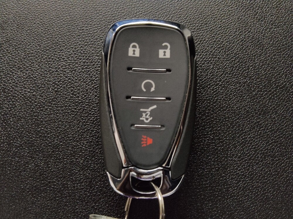 2018 Chevrolet Equinox in Marietta, GA 30062 - 18137275 32