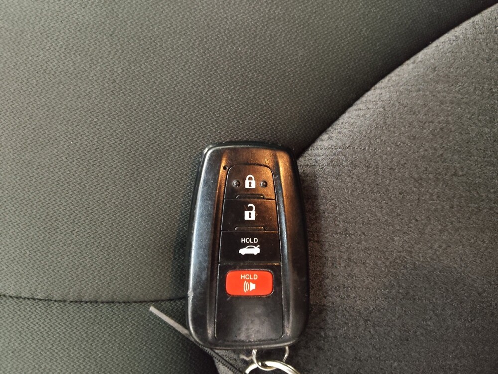 2018 Toyota Camry in El Paso, TX 79907 - 18137289 32