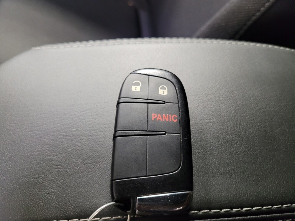 2023 Jeep Renegade in Tallahassee, FL 32304 - 18137309 32