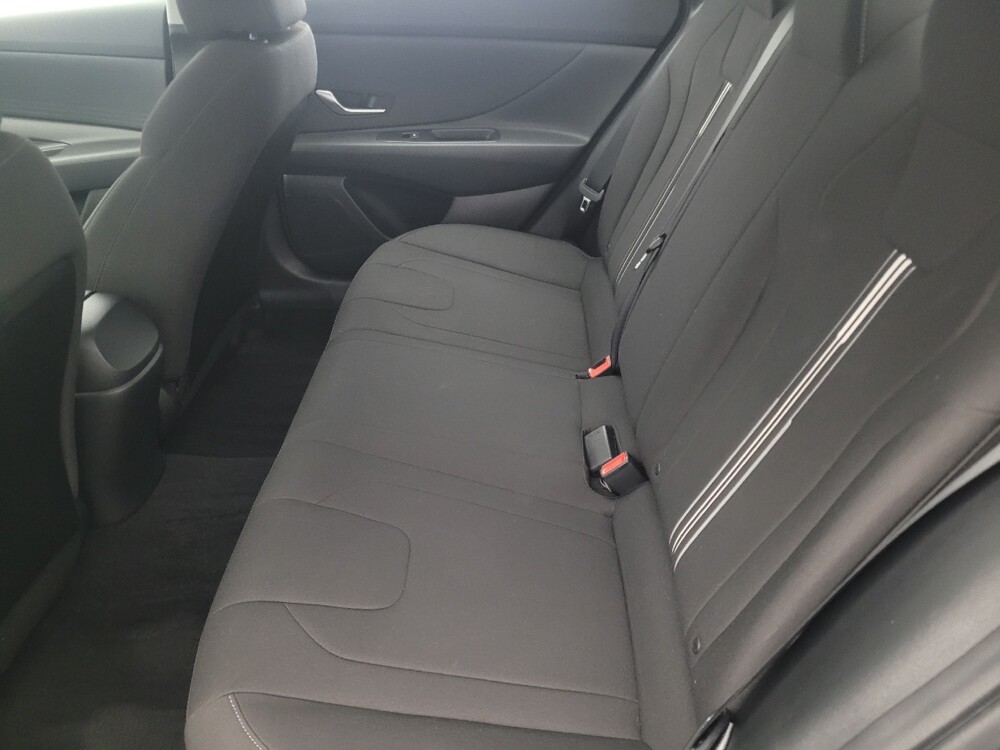 2023 Hyundai Elantra in Fort Myers, FL 33907 - 18137313 18