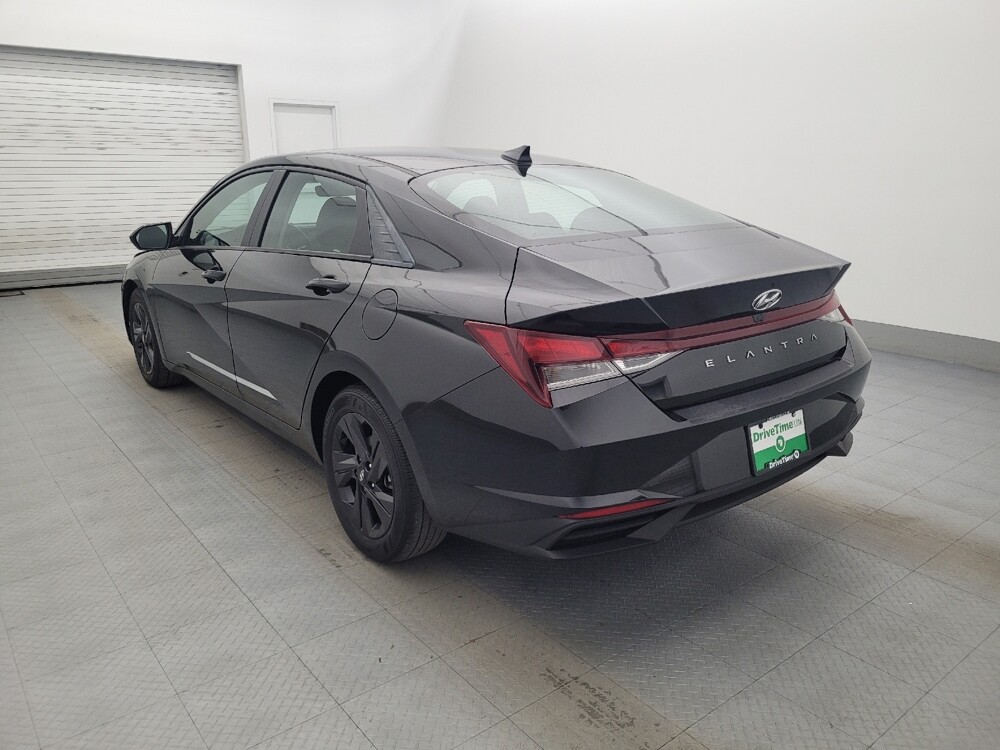 2023 Hyundai Elantra in Fort Myers, FL 33907 - 18137313 5