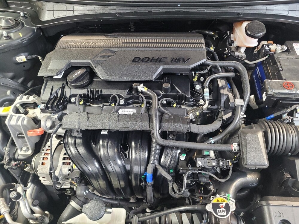 2023 Hyundai Elantra in Fort Myers, FL 33907 - 18137313 30