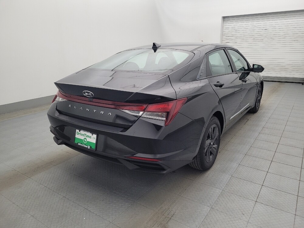2023 Hyundai Elantra in Fort Myers, FL 33907 - 18137313 9