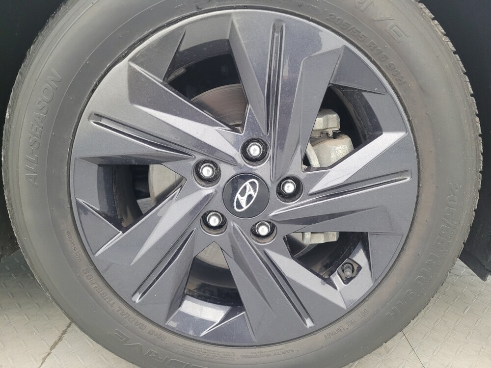 2023 Hyundai Elantra in Fort Myers, FL 33907 - 18137313 31