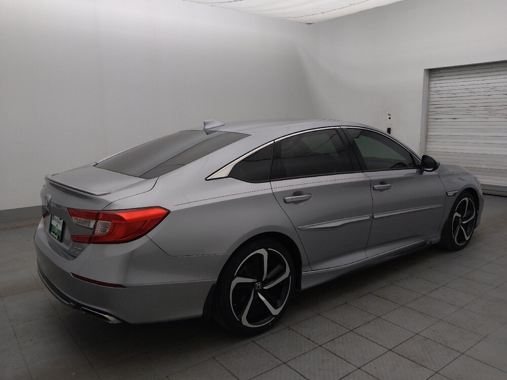 2018 Honda Accord in Fort Myers, FL 33907 - 18137323 10