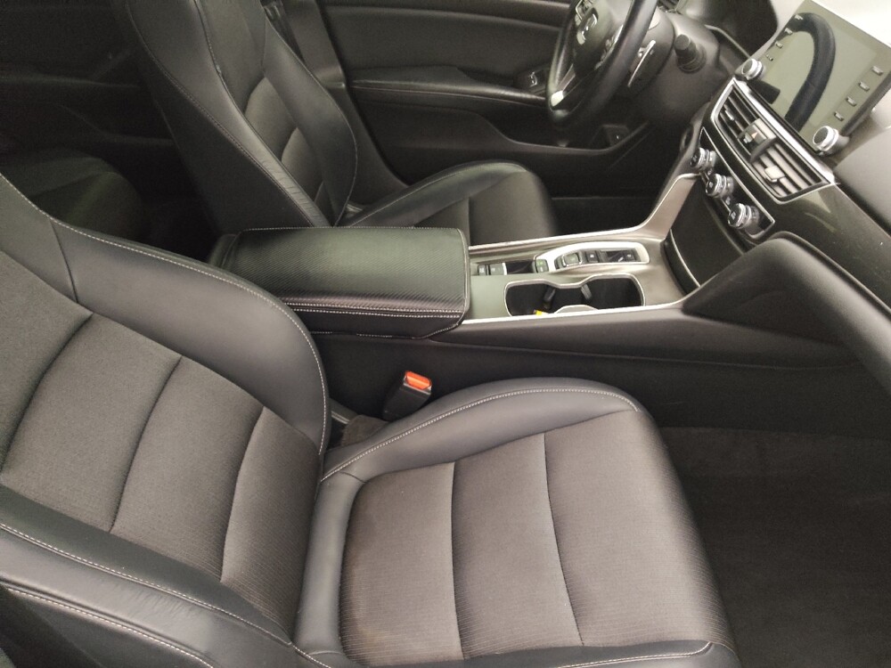 2018 Honda Accord in Fort Myers, FL 33907 - 18137323 21