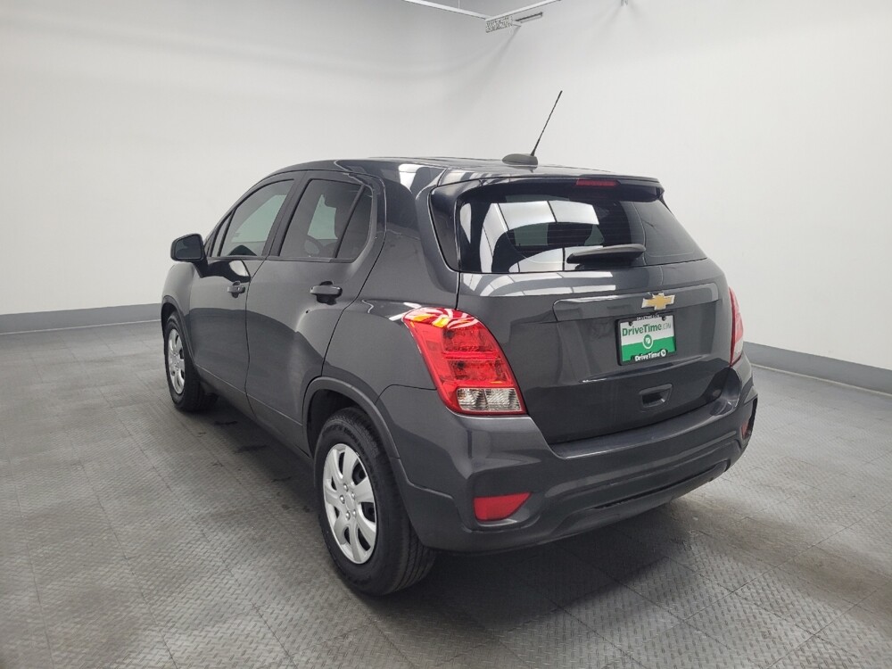 2019 Chevrolet Trax in Las Vegas, NV 89102 - 18137329 5