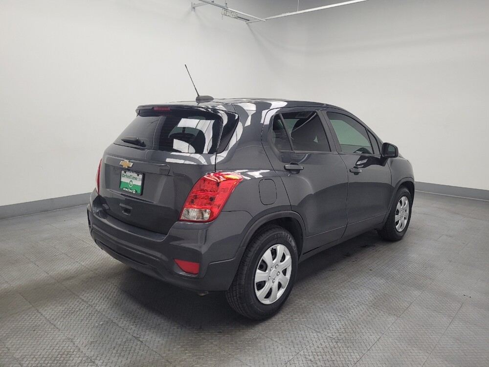 2019 Chevrolet Trax in Las Vegas, NV 89102 - 18137329 9