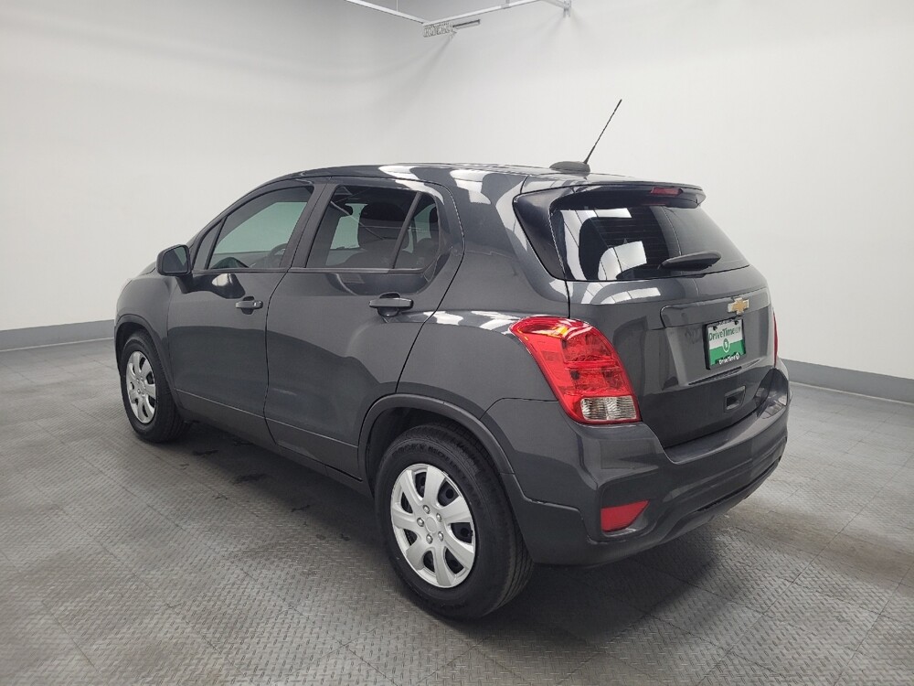 2019 Chevrolet Trax in Las Vegas, NV 89102 - 18137329 3