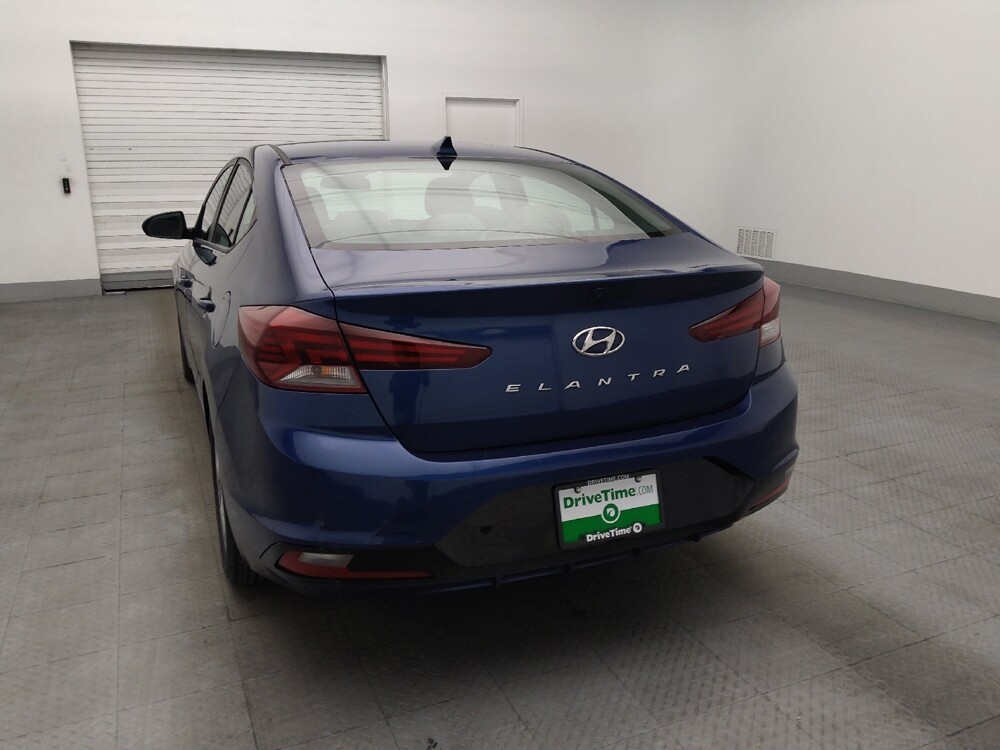 2020 Hyundai Elantra in Orlando, FL 32808 - 18137338 6