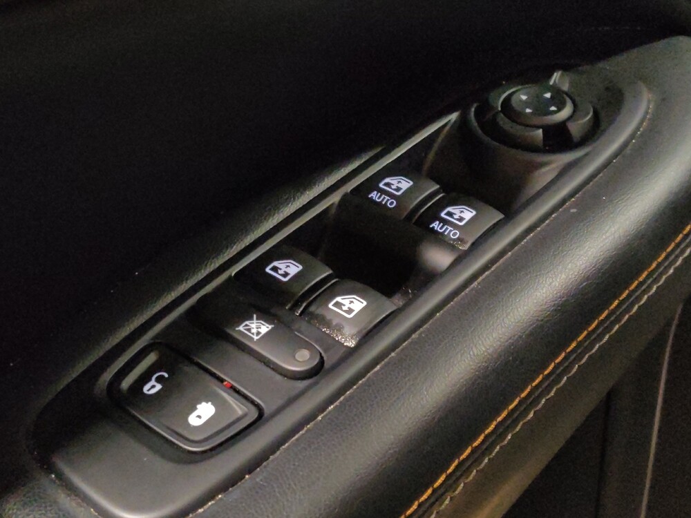 2019 Jeep Compass in Hialeah, FL 33014 - 18137341 27