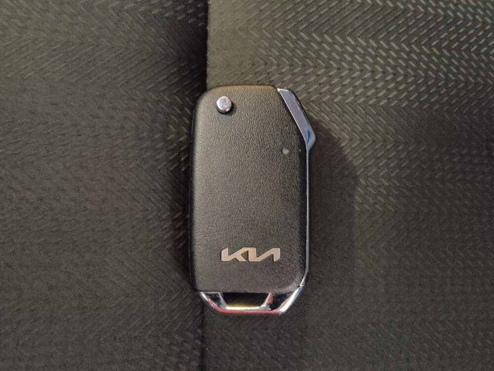 2021 Kia Sportage in Orlando, FL 32808 - 18137343 32