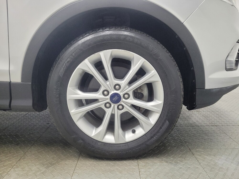 2017 Ford Escape in Mishawaka, IN 46545 - 18137354 31