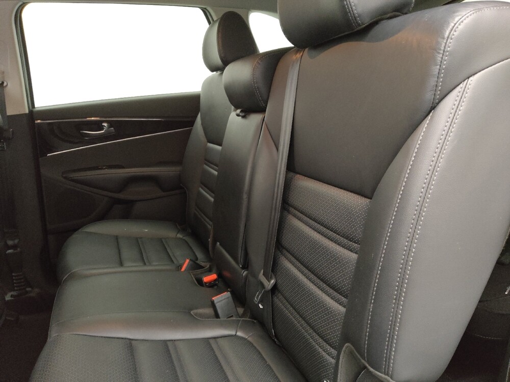 2019 Kia Sorento in Salem, VA 24153 - 18137360 18