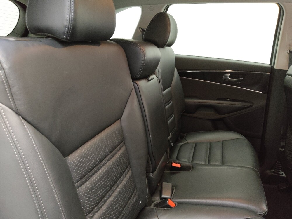 2019 Kia Sorento in Salem, VA 24153 - 18137360 19