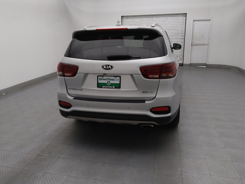 2019 Kia Sorento in Salem, VA 24153 - 18137360 7