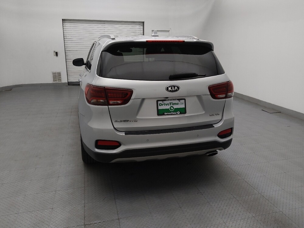 2019 Kia Sorento in Salem, VA 24153 - 18137360 6