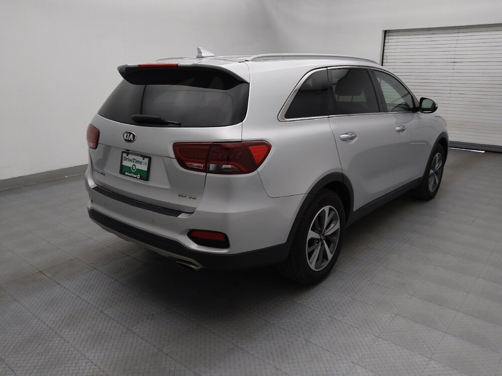 2019 Kia Sorento in Salem, VA 24153 - 18137360 9