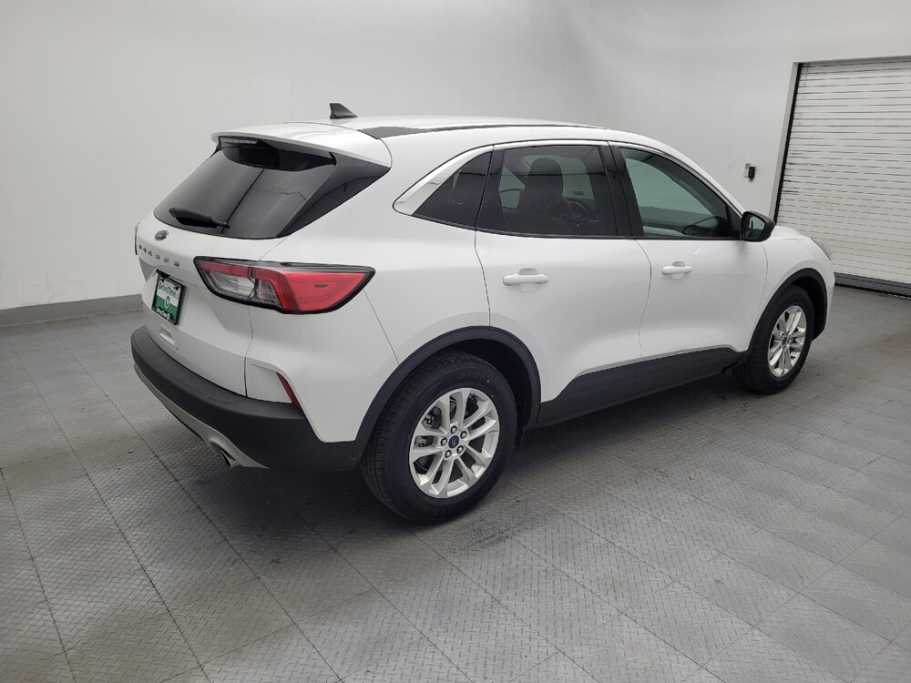 2022 Ford Escape in Winston-Salem, NC 27103 - 18137362 10