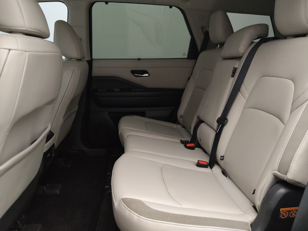 2022 Nissan Pathfinder in Denver, CO 80012 - 18137372 18