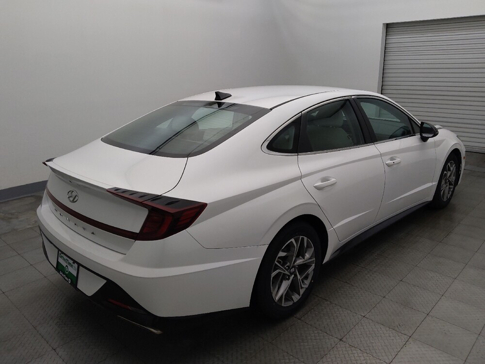 2021 Hyundai Sonata in Houston, TX 77074 - 18137397 9