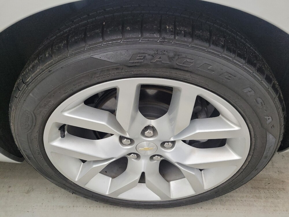 2016 Chevrolet Impala in Toledo, OH 43617 - 18137401 31